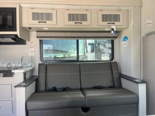 New 2023 Coachmen RV Freelander 30BH - Image 20